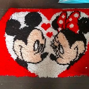 Collectable Mickey mouse& Mini mouse rug